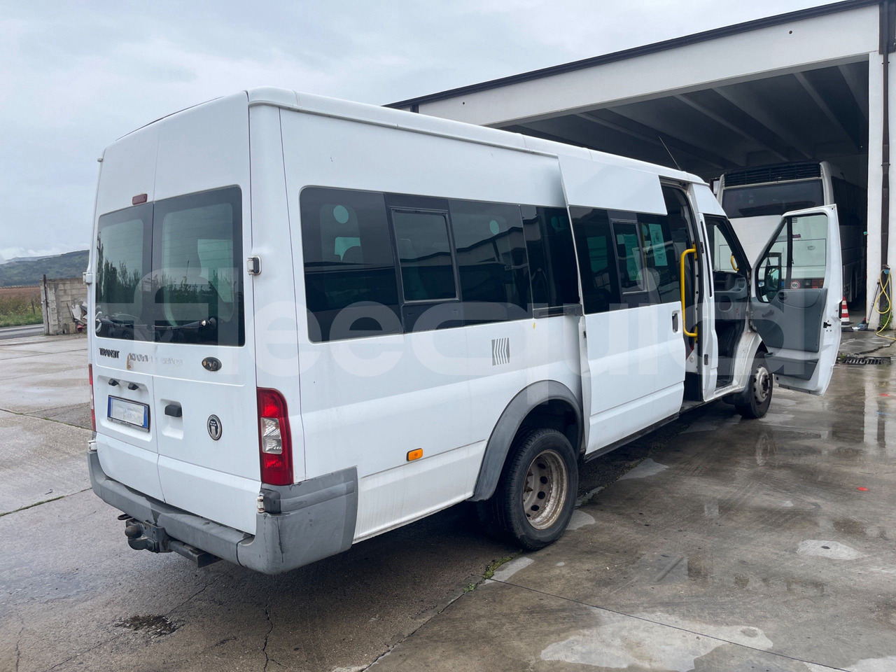 Minibús, Furgoneta de pasajeros Ford Transit: foto 9