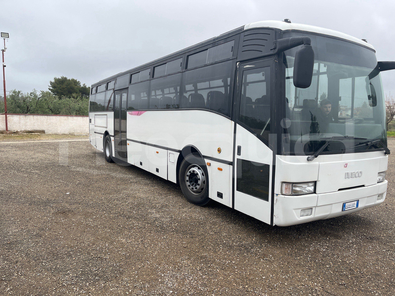 Iveco Irisbus Italia - Autobús suburbano: foto 1 Iveco Irisbus Italia - Autobús suburbano: foto 1