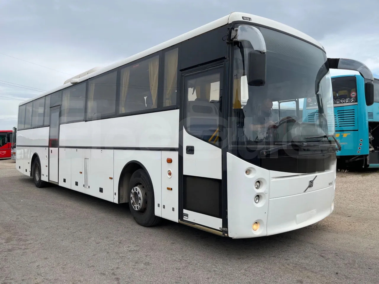 Volvo B12 - Autocar: foto 1 Volvo B12 - Autocar: foto 1
