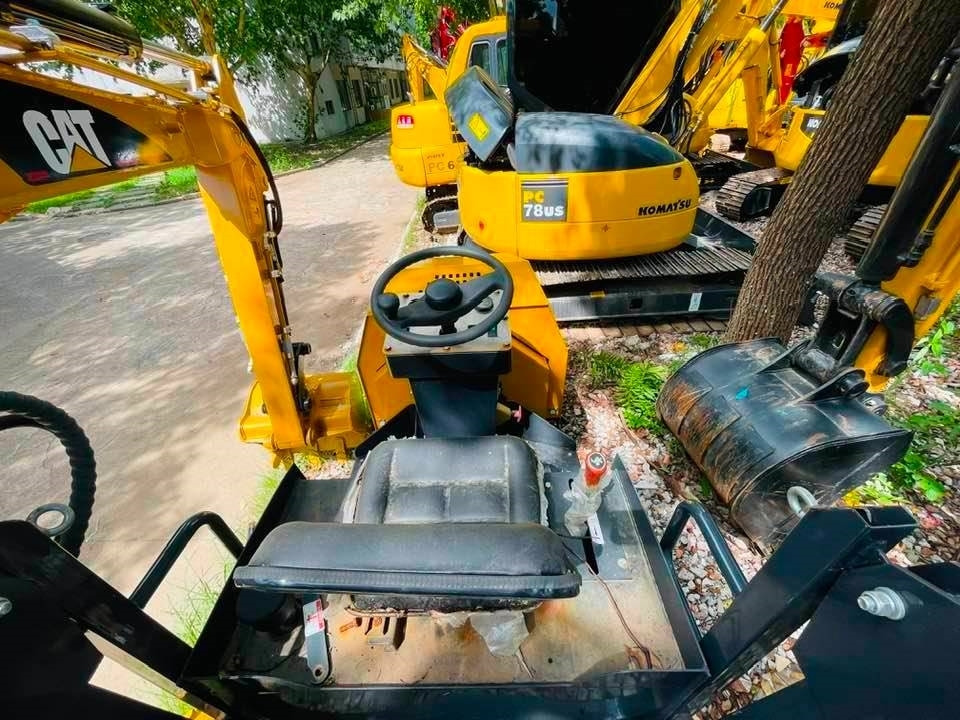 CAT 303 - Miniexcavadora: foto 4 CAT 303 - Miniexcavadora: foto 4
