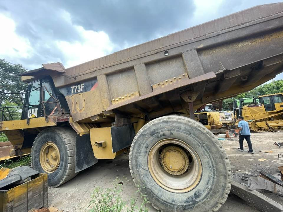 Caterpillar Cat 773f - Dúmper rígido: foto 1 Caterpillar Cat 773f - Dúmper rígido: foto 1