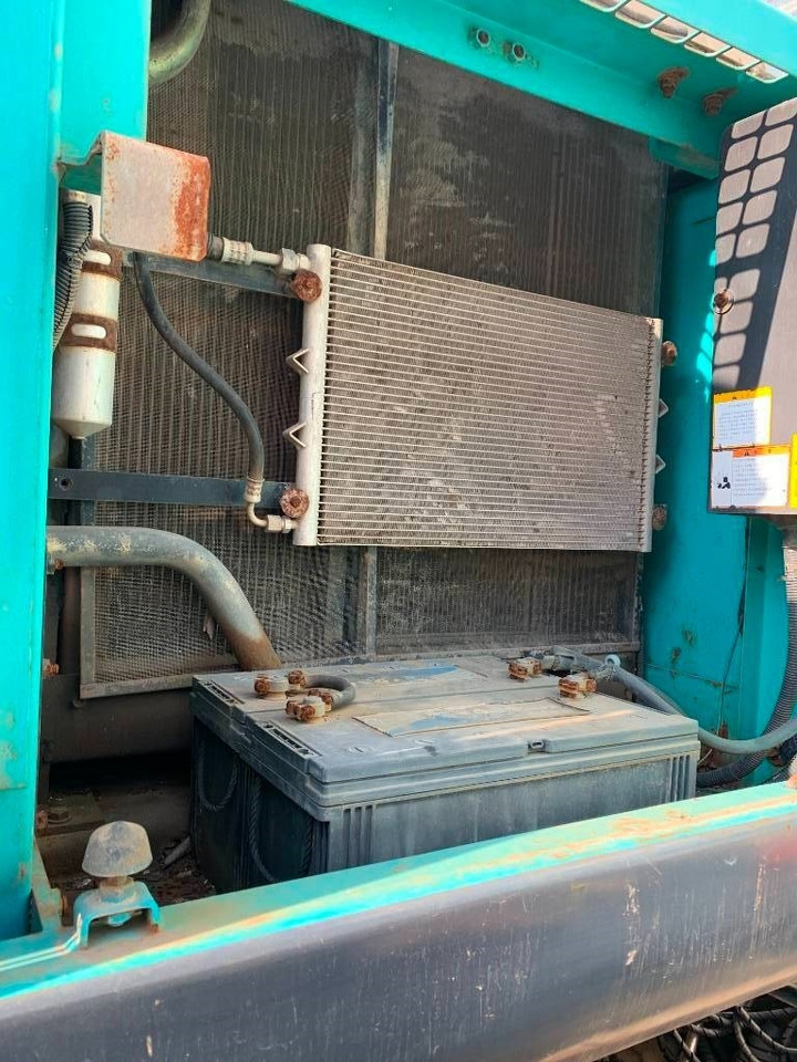 Kobelco SK 210 LC-8 - Excavadora de cadenas: foto 4 Kobelco SK 210 LC-8 - Excavadora de cadenas: foto 4