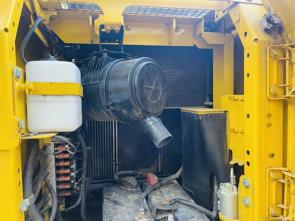 Komatsu PC130-8 - Excavadora: foto 5 Komatsu PC130-8 - Excavadora: foto 5