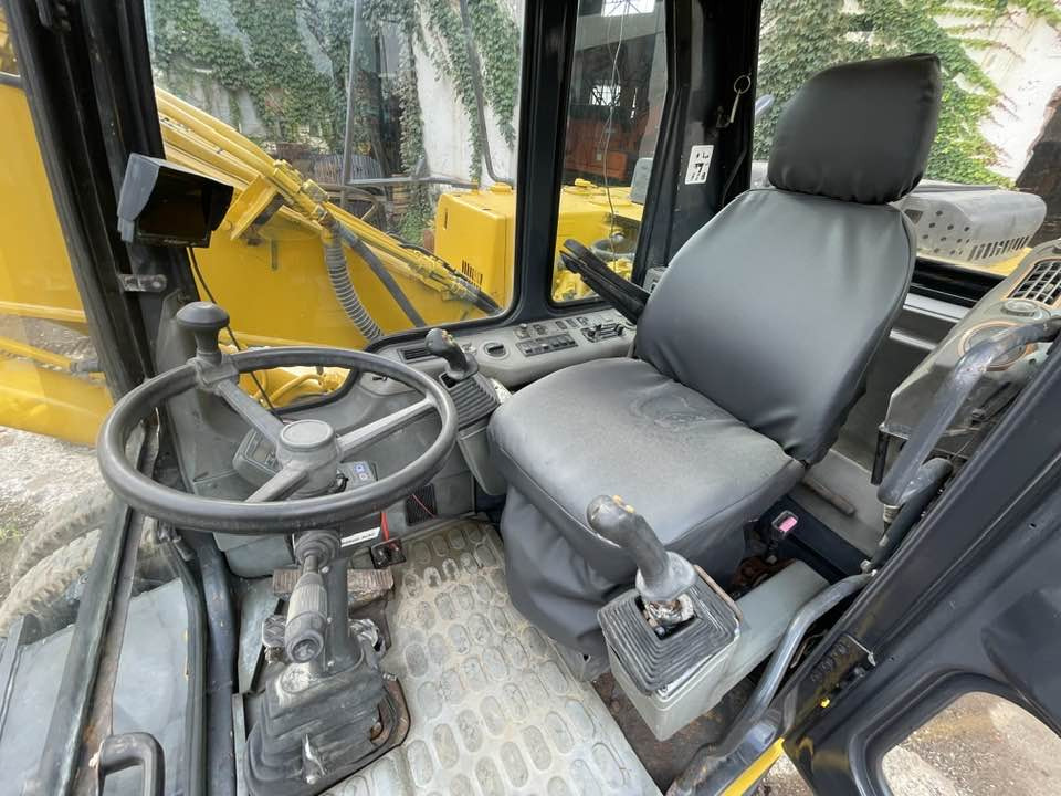 Komatsu PW160-8 [ - Excavadora de ruedas: foto 5 Komatsu PW160-8 [ - Excavadora de ruedas: foto 5