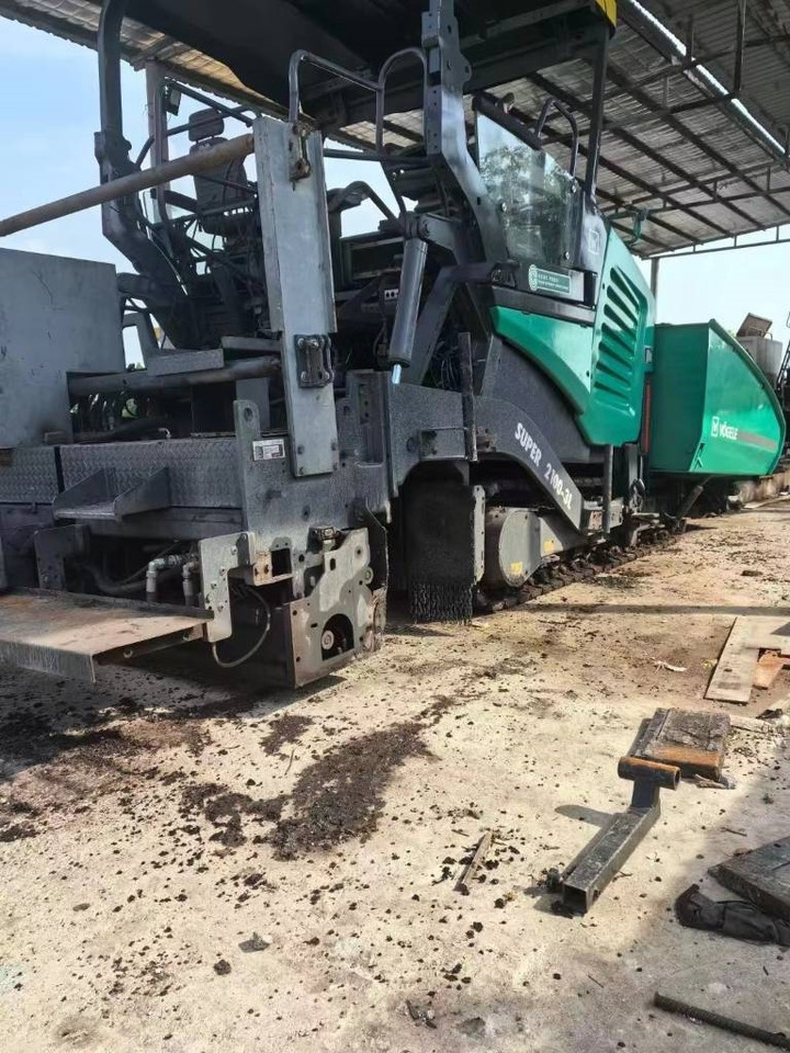 Vögele Super 2100-3 - Pavimentadora de asfalto: foto 5 Vögele Super 2100-3 - Pavimentadora de asfalto: foto 5