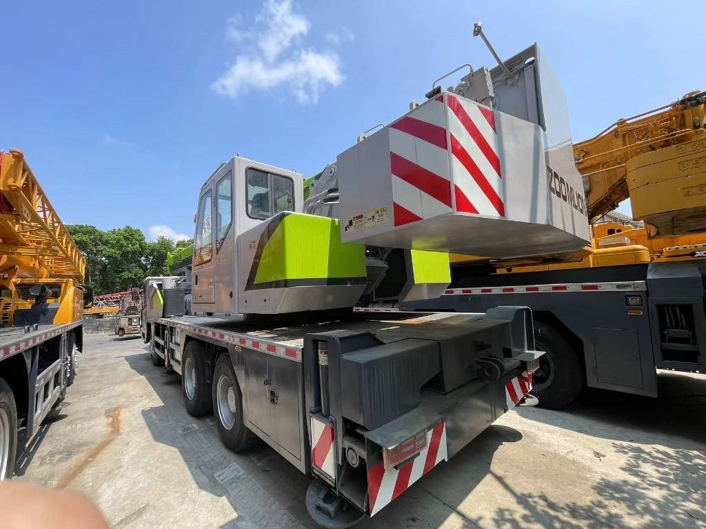 Zoomlion ZTC251V - Autogrúa: foto 3 Zoomlion ZTC251V - Autogrúa: foto 3