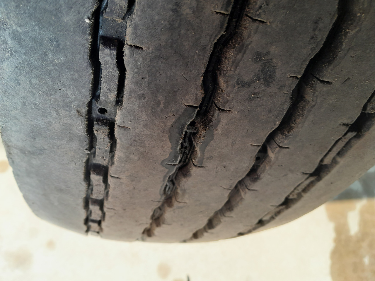 Camión grúa RENAULT D250: foto 18