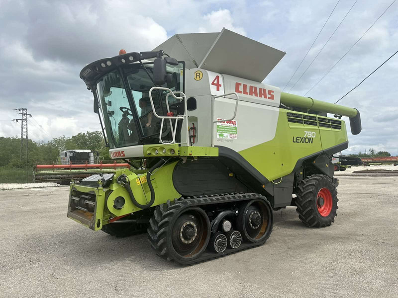 Claas Lexion 780 TT / VARIO 12m - Cosechadora de granos: foto 1 Claas Lexion 780 TT / VARIO 12m - Cosechadora de granos: foto 1