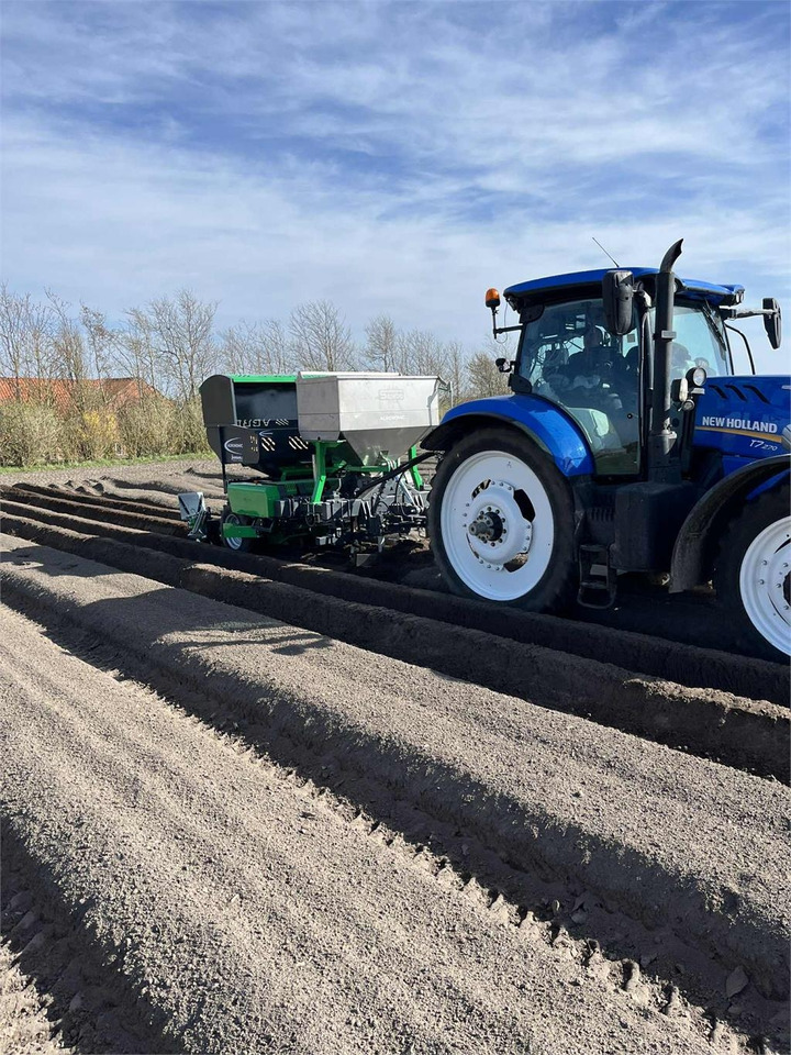 Agronomic 2RMP - Plantadora de patatas: foto 4 Agronomic 2RMP - Plantadora de patatas: foto 4