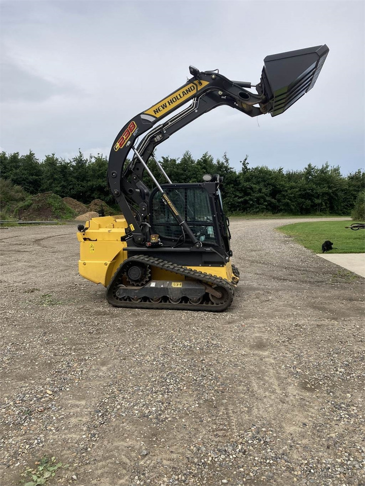 New Holland C 238 LOADER - Minicargadora de cadenas: foto 2 New Holland C 238 LOADER - Minicargadora de cadenas: foto 2