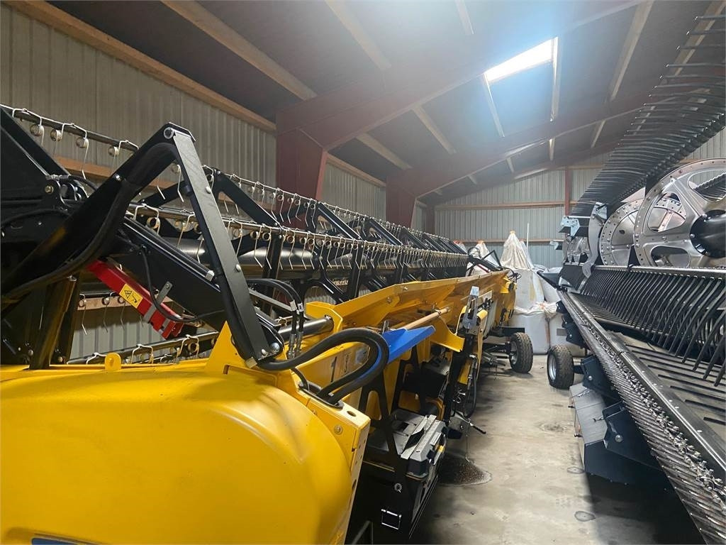 New Holland CR9.90 ST.V EU AMEA - Cosechadora de granos: foto 4 New Holland CR9.90 ST.V EU AMEA - Cosechadora de granos: foto 4