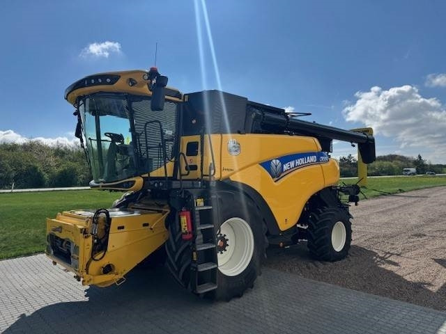New Holland CR9.90 TIER4 - Cosechadora de granos: foto 5 New Holland CR9.90 TIER4 - Cosechadora de granos: foto 5