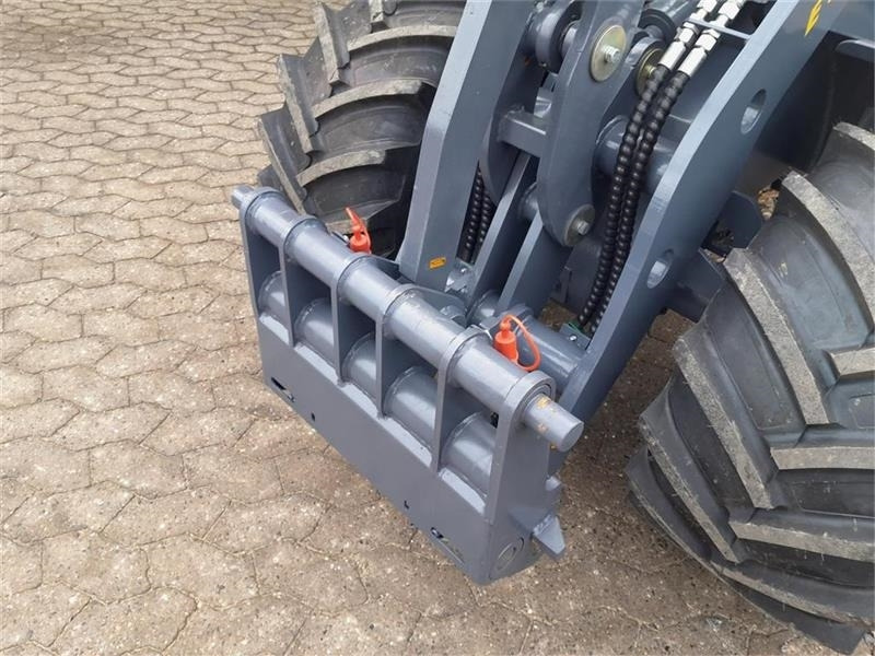 Eurotrac W12 med førerhus - Cargadora articulada: foto 5 Eurotrac W12 med førerhus - Cargadora articulada: foto 5