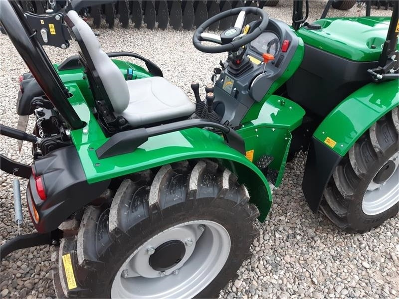 Ferrari alle modeller - Tractor municipal: foto 4 Ferrari alle modeller - Tractor municipal: foto 4