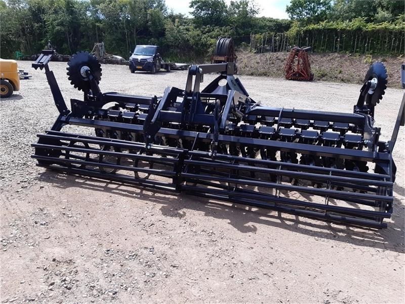 J-Maskiner IT-4000 med hydraulisk lift - Rastras: foto 5 J-Maskiner IT-4000 med hydraulisk lift - Rastras: foto 5