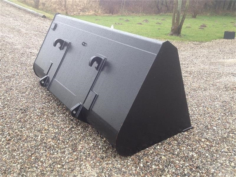 Manitou J-Maskiner Kornskovl - Manipulador telescópico: foto 3 Manitou J-Maskiner Kornskovl - Manipulador telescópico: foto 3