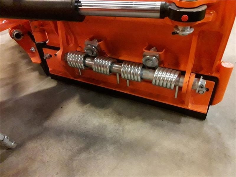 Sigma Pro G101 - Cuchilla quitanieves para Maquinaria agrícola: foto 5 Sigma Pro G101 - Cuchilla quitanieves para Maquinaria agrícola: foto 5