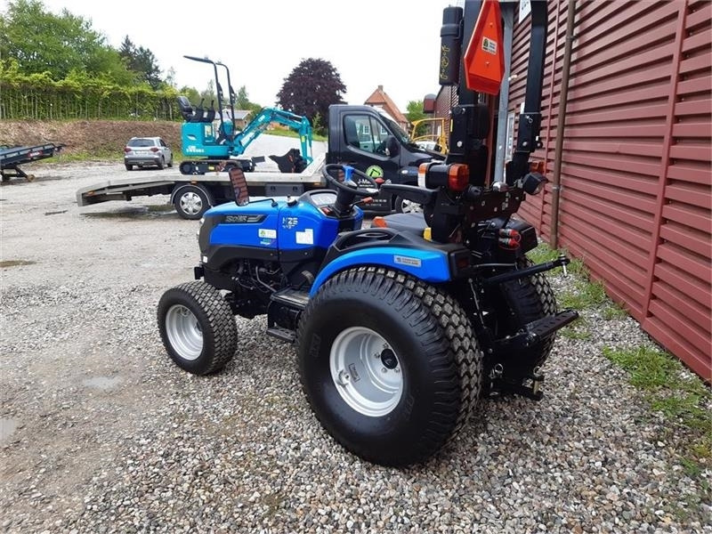 Solis 26 hst - Tractor municipal: foto 2 Solis 26 hst - Tractor municipal: foto 2