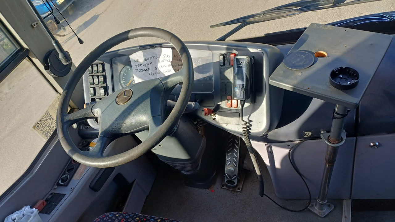 MERCEDES-BENZ - Autobús suburbano: foto 3 MERCEDES-BENZ - Autobús suburbano: foto 3