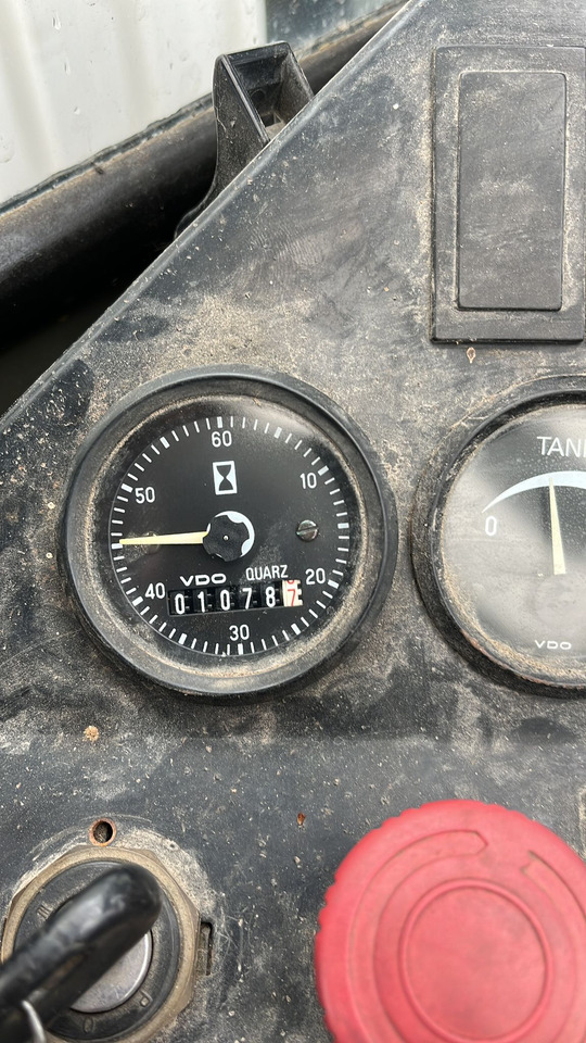 VALMET TD1612 SX 1620 - Carretilla elevadora diésel: foto 5 VALMET TD1612 SX 1620 - Carretilla elevadora diésel: foto 5