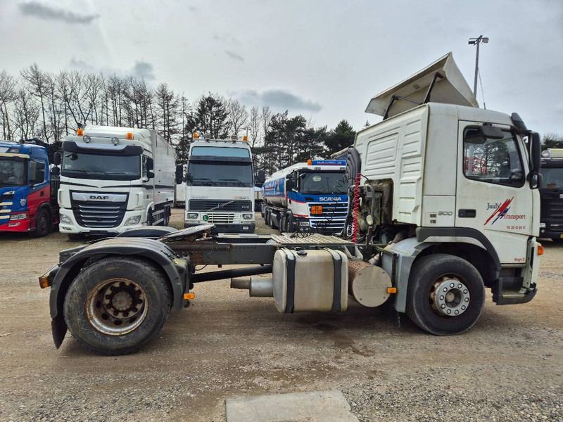 Volvo FM 300 // 4x2 // Manuel - Cabeza tractora: foto 5 Volvo FM 300 // 4x2 // Manuel - Cabeza tractora: foto 5