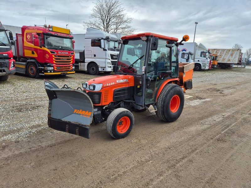 Kubota B 3030-HST /Aircon/Kost/sneskovl/saltspreder - Tractor viñedo/ Frutero: foto 1 Kubota B 3030-HST /Aircon/Kost/sneskovl/saltspreder - Tractor viñedo/ Frutero: foto 1