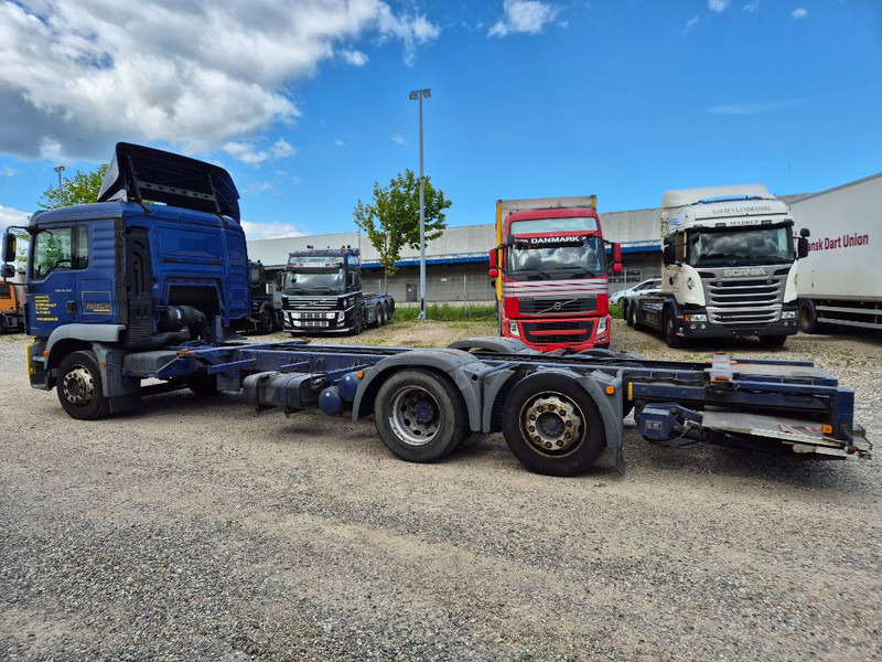 MAN TGM.TGS 26.290 / 6x2/4 // 6 seats // Lift - Portacontenedore/ Intercambiable camión: foto 3 MAN TGM.TGS 26.290 / 6x2/4 // 6 seats // Lift - Portacontenedore/ Intercambiable camión: foto 3