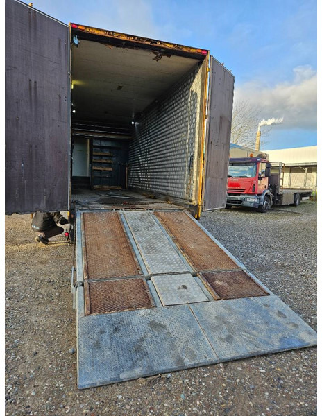 Montracon Racing// machinetrailer // Living area - Góndola rebajadas semirremolque: foto 3 Montracon Racing// machinetrailer // Living area - Góndola rebajadas semirremolque: foto 3