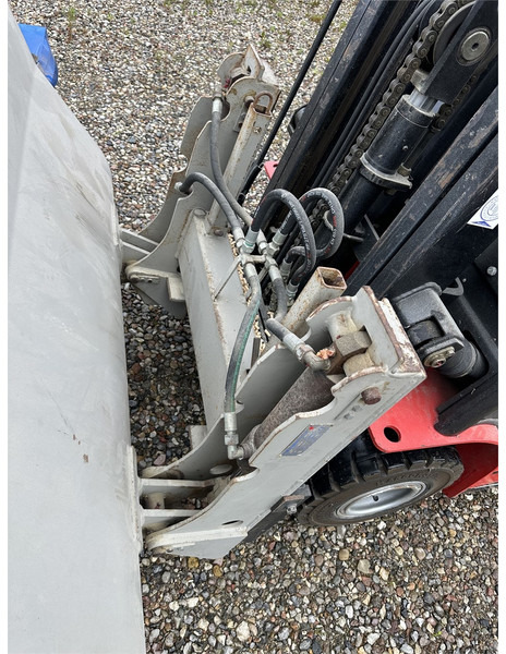 NP A18 truck with shovel and forks - Carretilla elevadora eléctrica: foto 5 NP A18 truck with shovel and forks - Carretilla elevadora eléctrica: foto 5