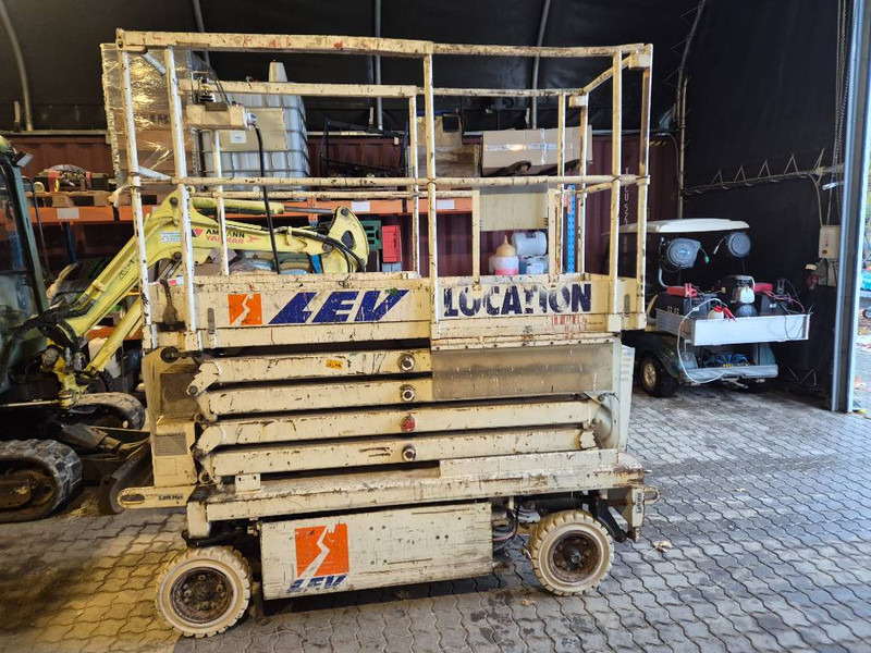 Pinguely Haulotte H800E // 2 personers - Plataforma de tijeras: foto 1 Pinguely Haulotte H800E // 2 personers - Plataforma de tijeras: foto 1