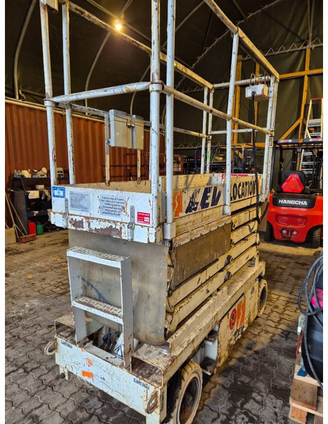 Pinguely Haulotte H800E // 2 personers - Plataforma de tijeras: foto 4 Pinguely Haulotte H800E // 2 personers - Plataforma de tijeras: foto 4