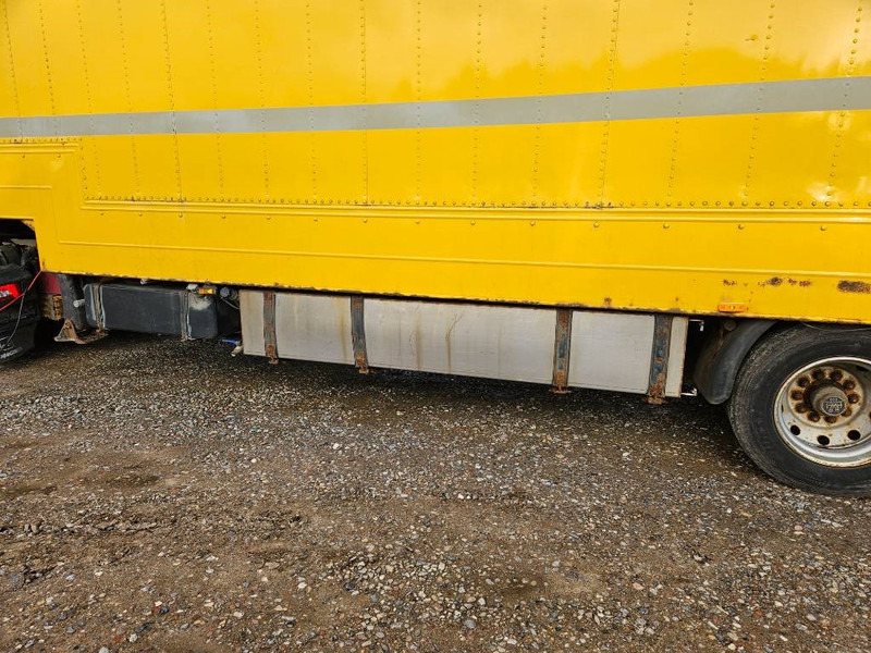 Leasing financiero de Montracon Racing// machinetrailer // Living area leasing Montracon Racing// machinetrailer // Living area: foto 17