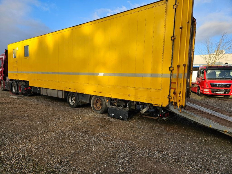 Leasing financiero de Montracon Racing// machinetrailer // Living area leasing Montracon Racing// machinetrailer // Living area: foto 16