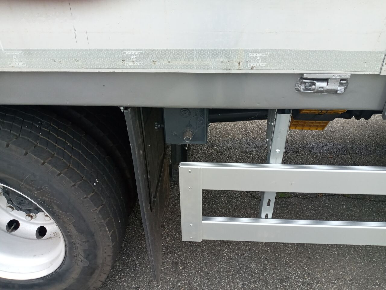 IVECO AS260S50Y/PS - Camión lona: foto 5 IVECO AS260S50Y/PS - Camión lona: foto 5