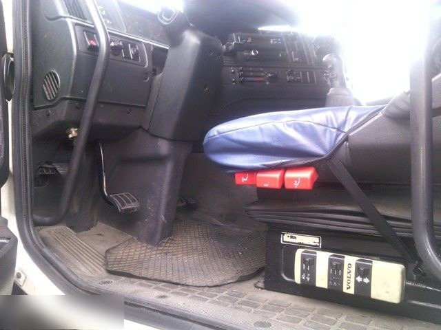 Leasing financiero de Volvo FH 12.420 GLOBTROTTER leasing Volvo FH 12.420 GLOBTROTTER: foto 8 Leasing financiero de Volvo FH 12.420 GLOBTROTTER leasing Volvo FH 12.420 GLOBTROTTER: foto 8