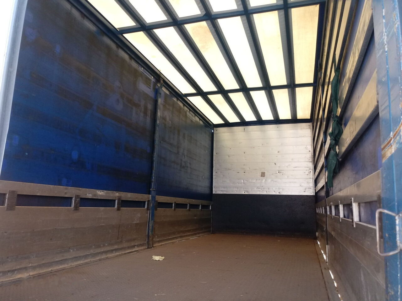 Camión caja cerrada Volvo FL6.250: foto 11
