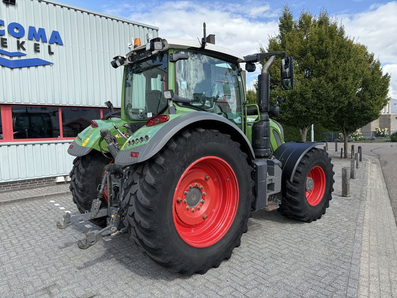 Fendt 724 S4 Profiplus - Tractor: foto 3 Fendt 724 S4 Profiplus - Tractor: foto 3