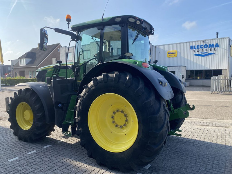 John Deere 6215R Autopowr Premium Edition - Tractor: foto 4 John Deere 6215R Autopowr Premium Edition - Tractor: foto 4