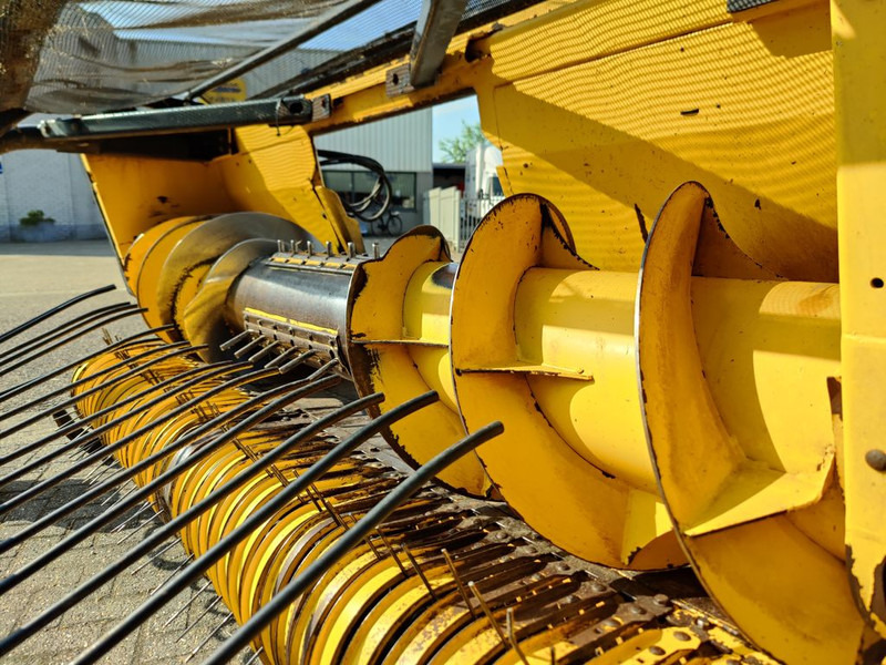 Leasing financiero de New Holland 273 Gras Pick Up leasing New Holland 273 Gras Pick Up: foto 8 Leasing financiero de New Holland 273 Gras Pick Up leasing New Holland 273 Gras Pick Up: foto 8