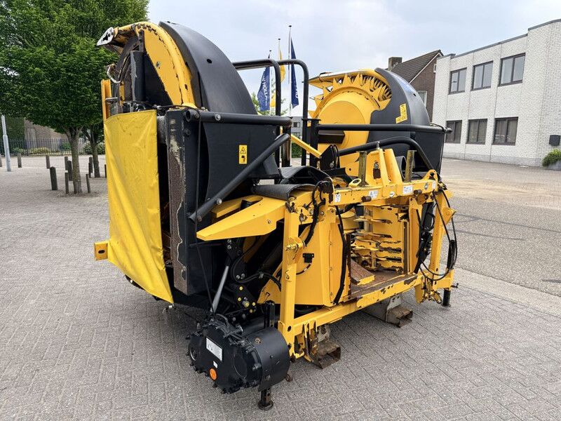 New Holland 60BFIE 8-Rij Maisbek - Cosechadora: foto 2 New Holland 60BFIE 8-Rij Maisbek - Cosechadora: foto 2