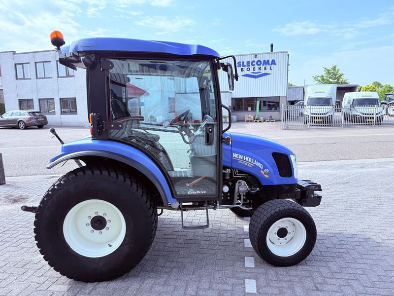 New Holland Boomer 45D Easy Drive - Tractor: foto 4 New Holland Boomer 45D Easy Drive - Tractor: foto 4