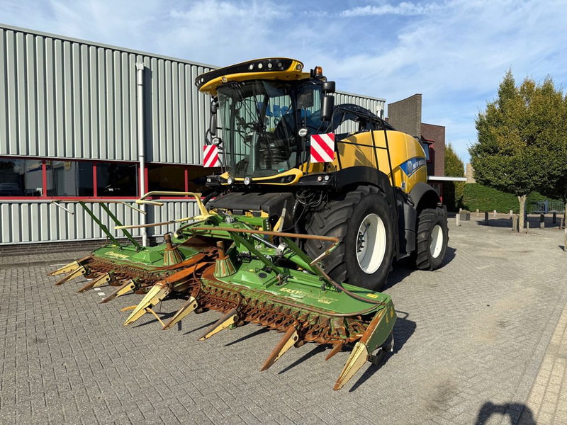 New Holland FR550 Forage Cruiser + Krone Easycollect - Cosechadora de forraje: foto 2 New Holland FR550 Forage Cruiser + Krone Easycollect - Cosechadora de forraje: foto 2
