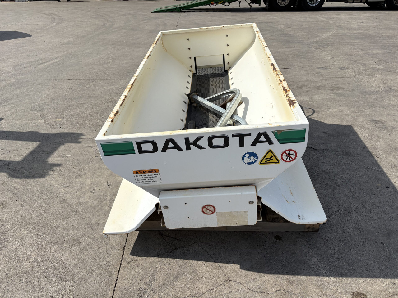 Dakota 410 Top Dresser to suit 2030A Pro Gator - Esparcidor de fertilizantes: foto 3 Dakota 410 Top Dresser to suit 2030A Pro Gator - Esparcidor de fertilizantes: foto 3
