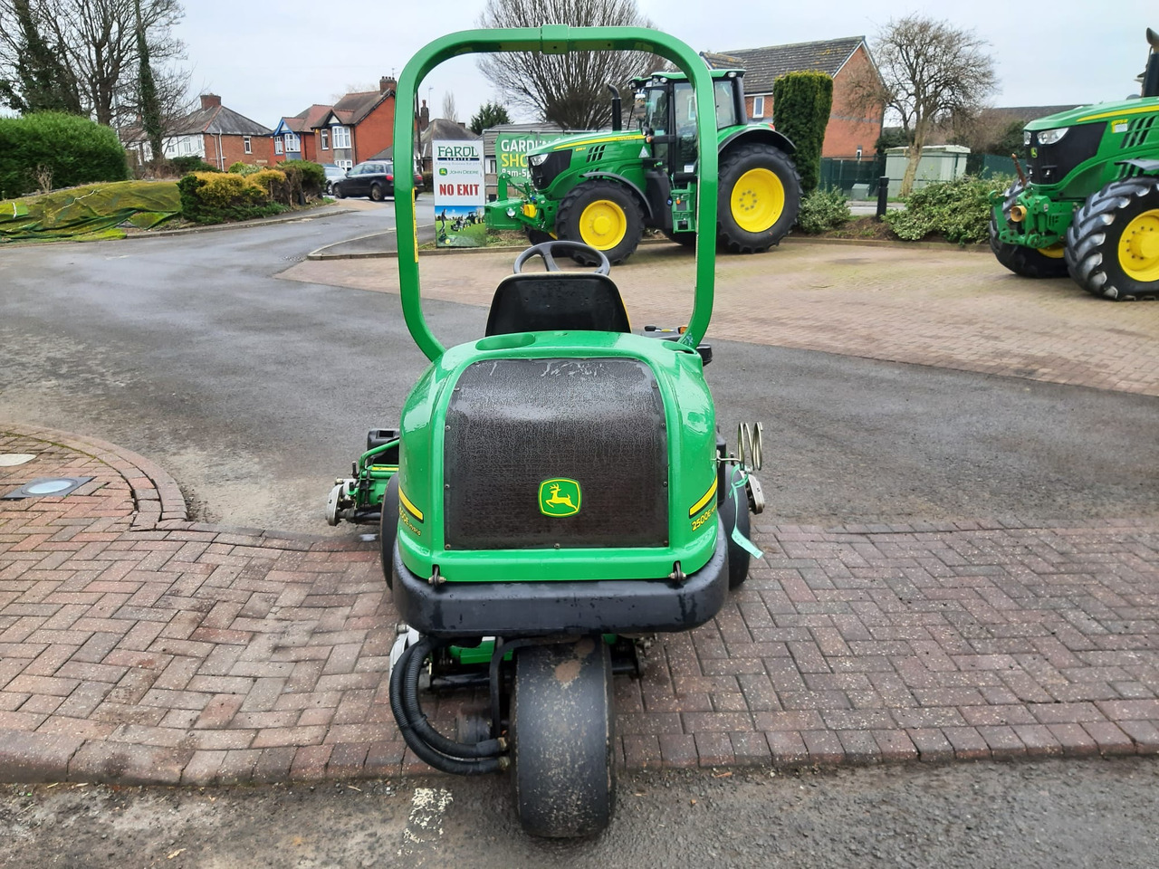 John Deere 2500E greens triple mower - Cortacésped: foto 5 John Deere 2500E greens triple mower - Cortacésped: foto 5