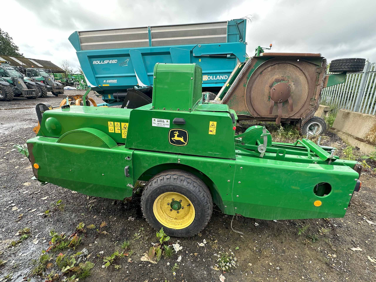 John Deere 459 baler - Empacadora de pacas cuadradas: foto 2 John Deere 459 baler - Empacadora de pacas cuadradas: foto 2