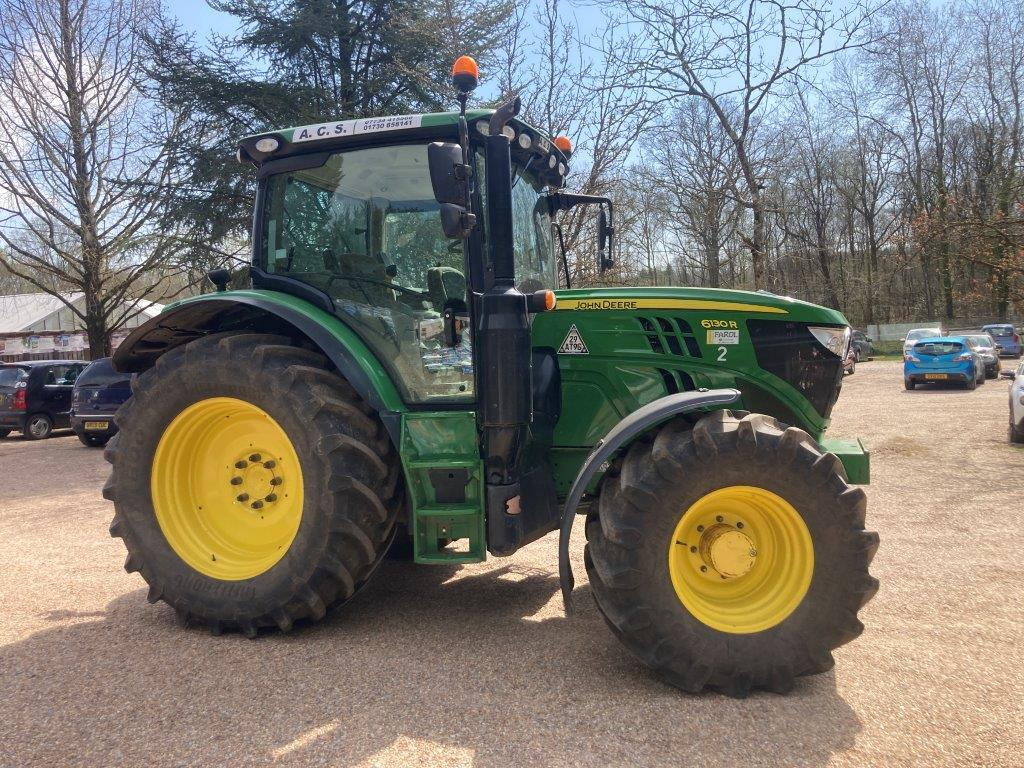 John Deere 6130R - Tractor: foto 1 John Deere 6130R - Tractor: foto 1