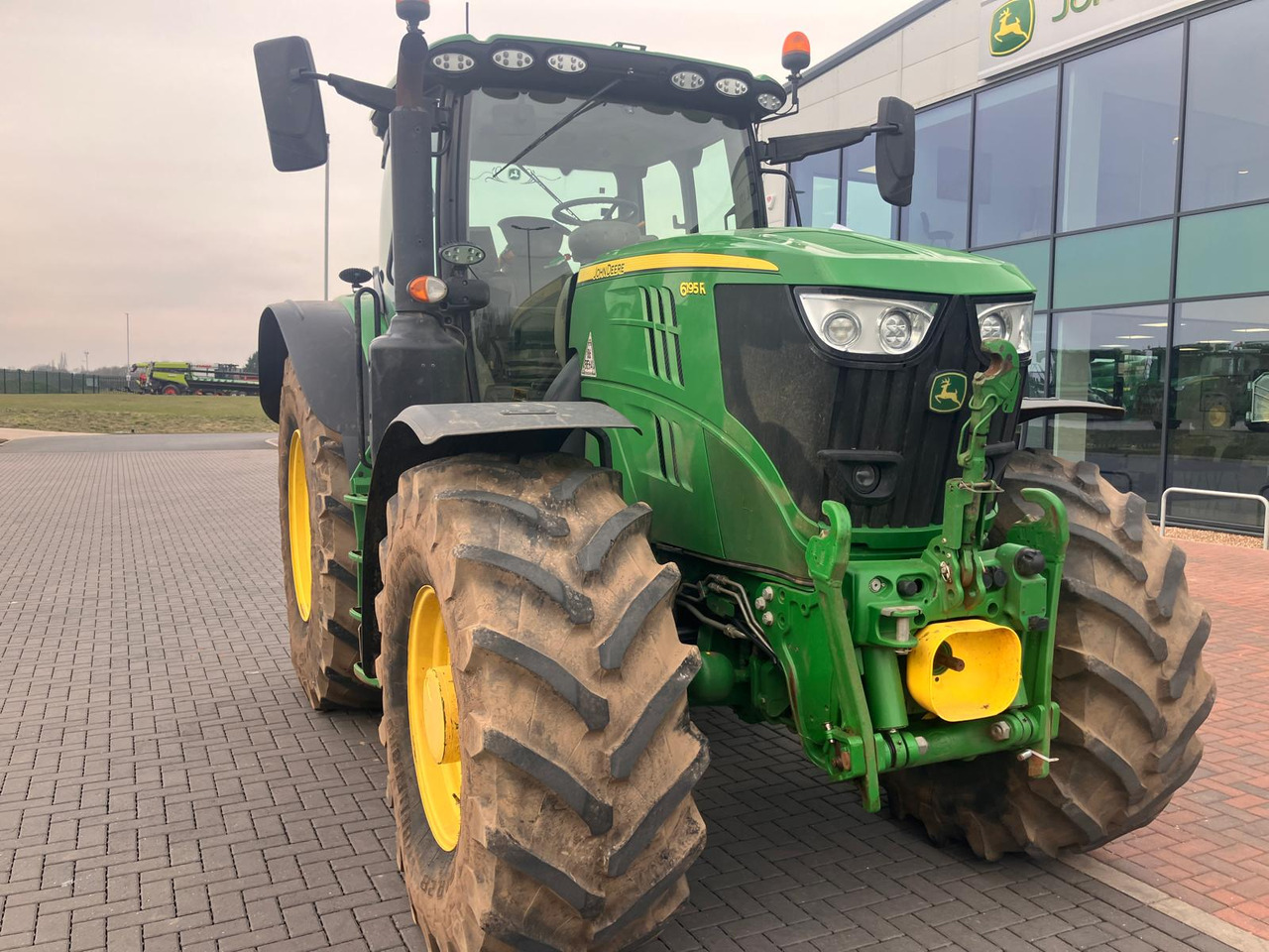 John Deere 6195R - Tractor: foto 4 John Deere 6195R - Tractor: foto 4