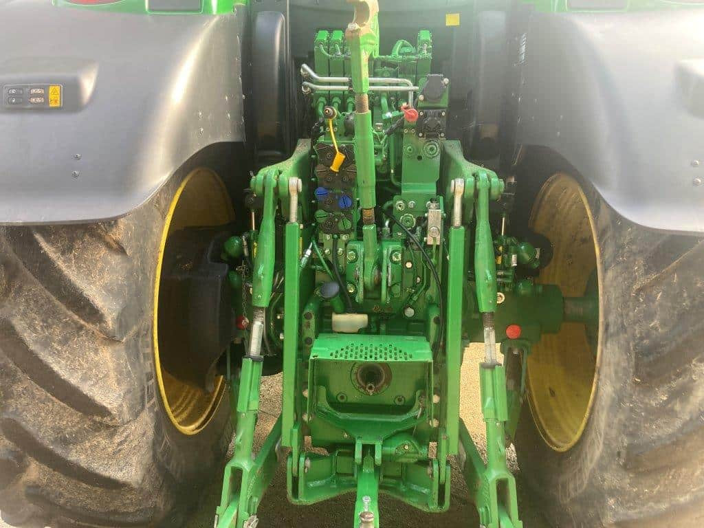 John Deere 6215R - Tractor: foto 5 John Deere 6215R - Tractor: foto 5