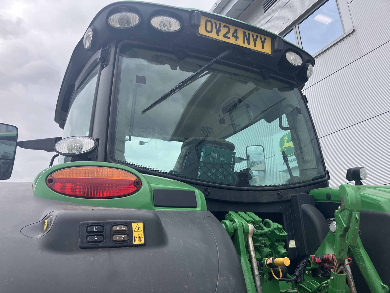 Tractor John Deere 6R 155: foto 15