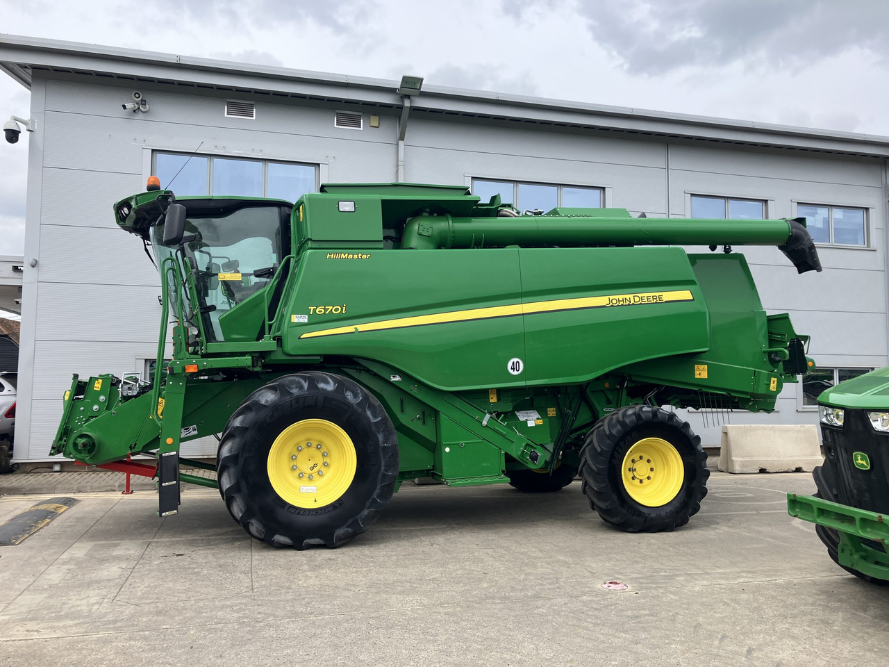 John Deere T670i HillMaster - Cosechadora de granos: foto 2 John Deere T670i HillMaster - Cosechadora de granos: foto 2